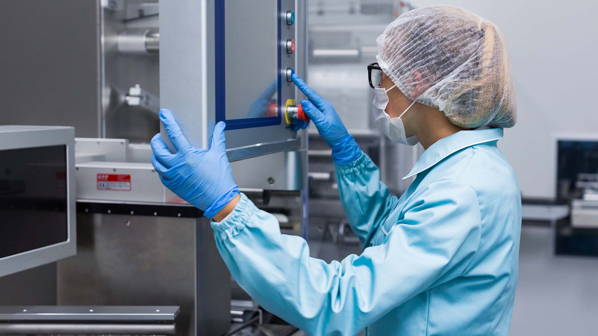 Sterile processing cleaning workflow focused on infection control and patient safety